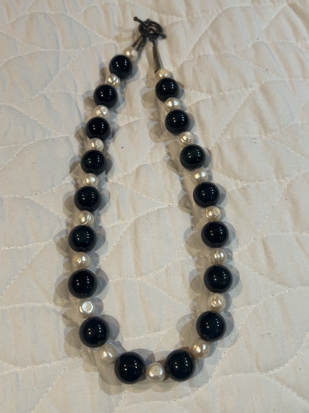 Classic Black and White Beaded Necklace - Women Jewelry
